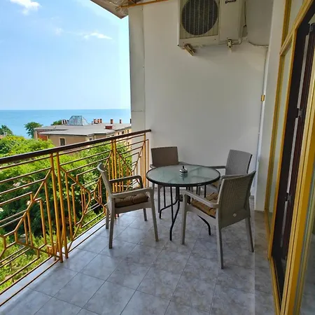 с двумя спальнями аркадийский дворец Apartment Odessa
