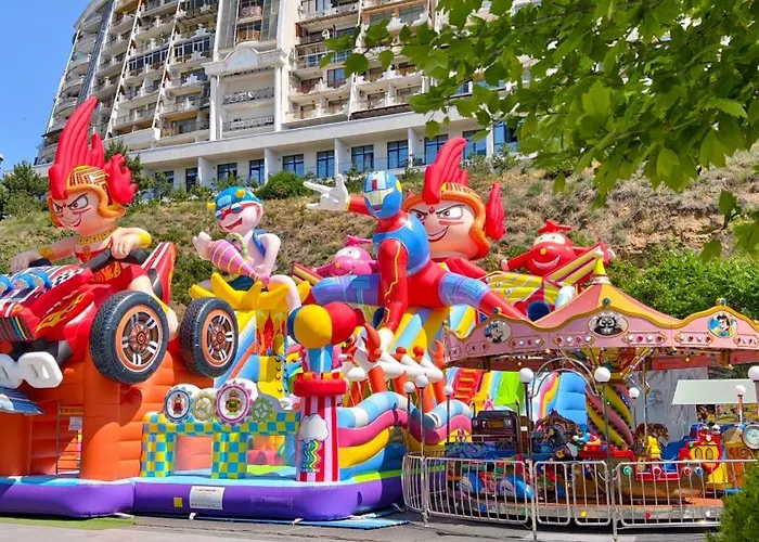 с двумя спальнями аркадийский дворец Apartament Odessa