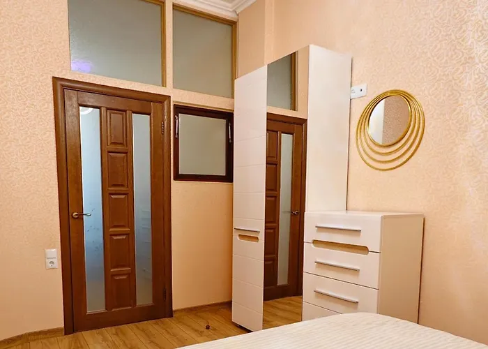 с двумя спальнями аркадийский дворец Apartament Odessa