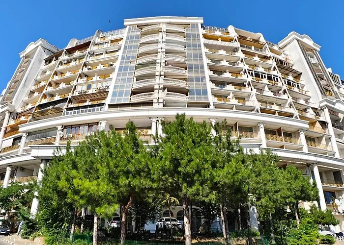 с двумя спальнями аркадийский дворец Apartament Odessa