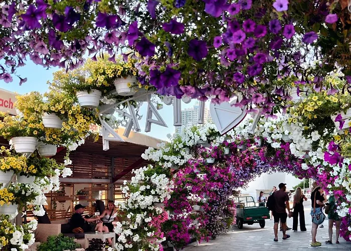 с двумя спальнями аркадийский дворец Apartament Odessa