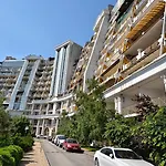 Apartmán с двумя спальнями аркадийский дворец