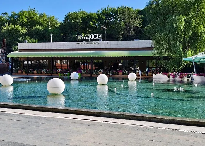 Апартаменты с двумя спальнями аркадийский дворец *